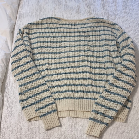 Striped blue and white sweater - Picture 2 of 2